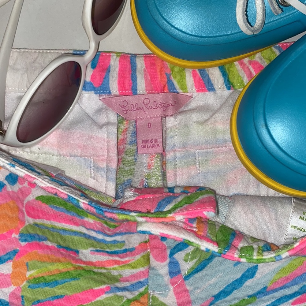 🌴LILLY PULITZER ‘Addie’ Short in Shellebrate Print Resort White (Multi) Color - Picture 7 of 12